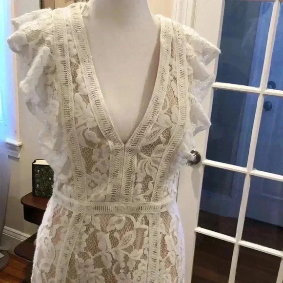 Lulu’s ‘This Moment in Time’ white lace ruffled maxi dress with slit.  Size S. - Picture 2 of 13